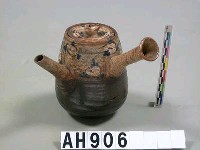藏品(彩繪側把壺)的圖片